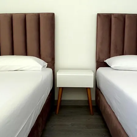 Zhaklin Apartment's Sarandë