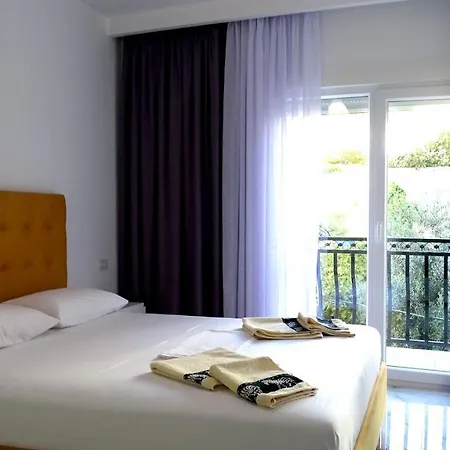 Zhaklin Apartment's Sarandë