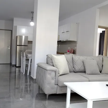 Zhaklin Apartment's Apartamento Sarandë