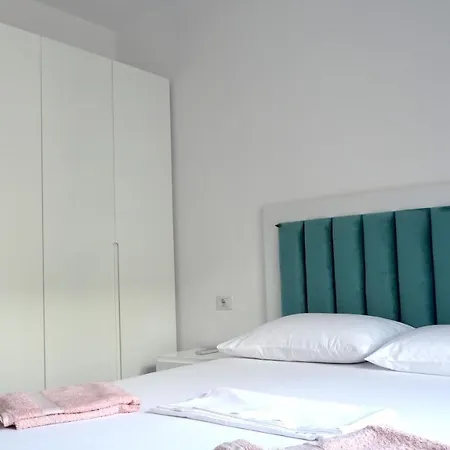 Zhaklin Apartment's Sarande
